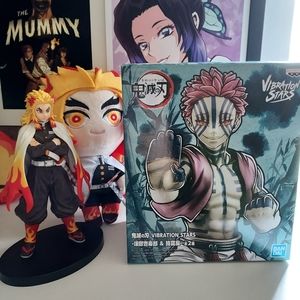 Demon Slayer Rengoku and Akaza figure bundle (with plush & pins)